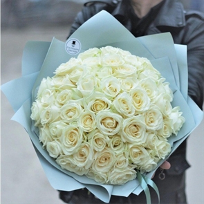 51 Белая роза - 50 см